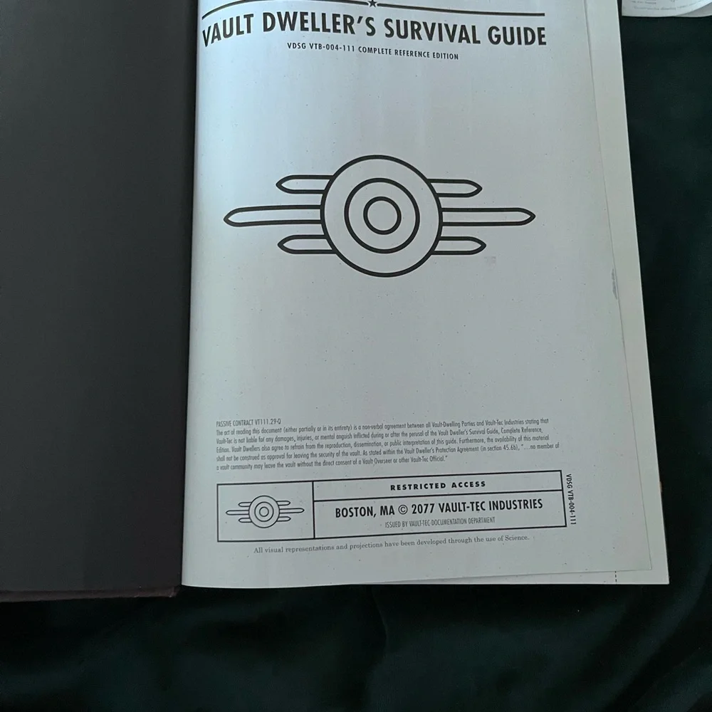 Fallout 4 Vault Dweller’s Survival Guide Collectors Edition